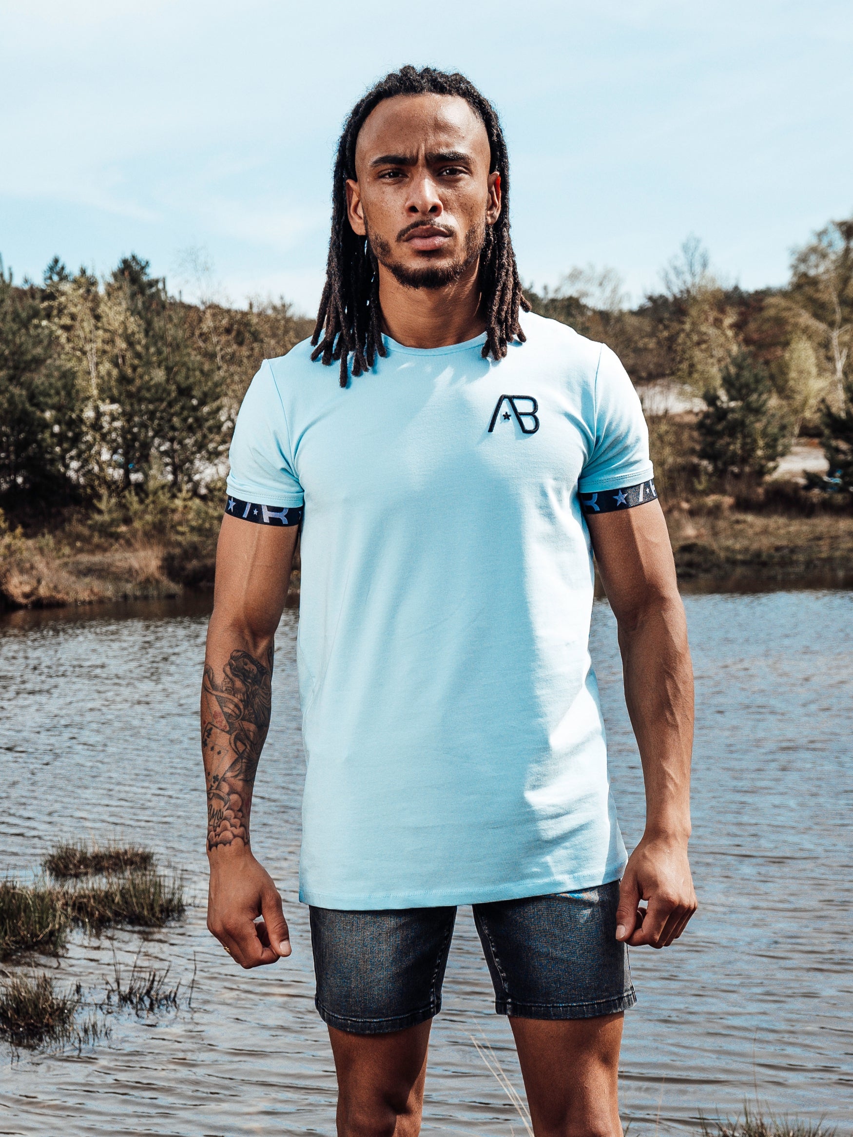 Flag Tee | Omphalodes